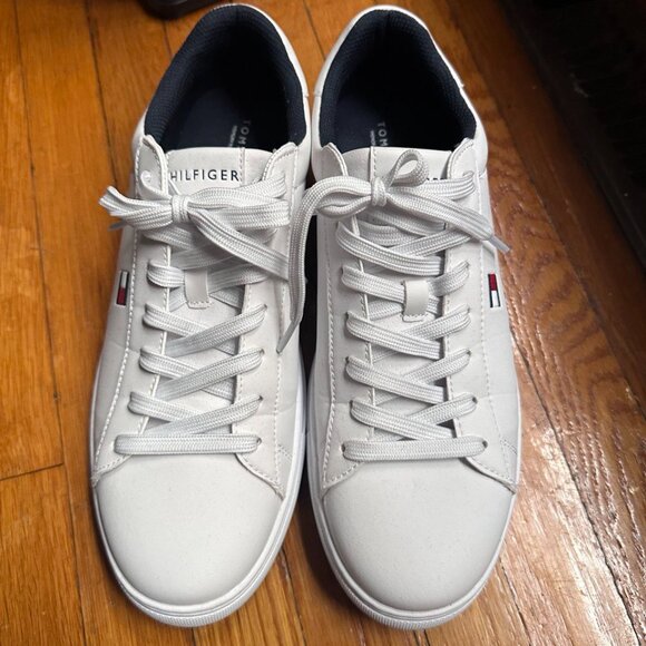 Tommy Hilfiger Men's White Sneakers - Picture 1 of 3